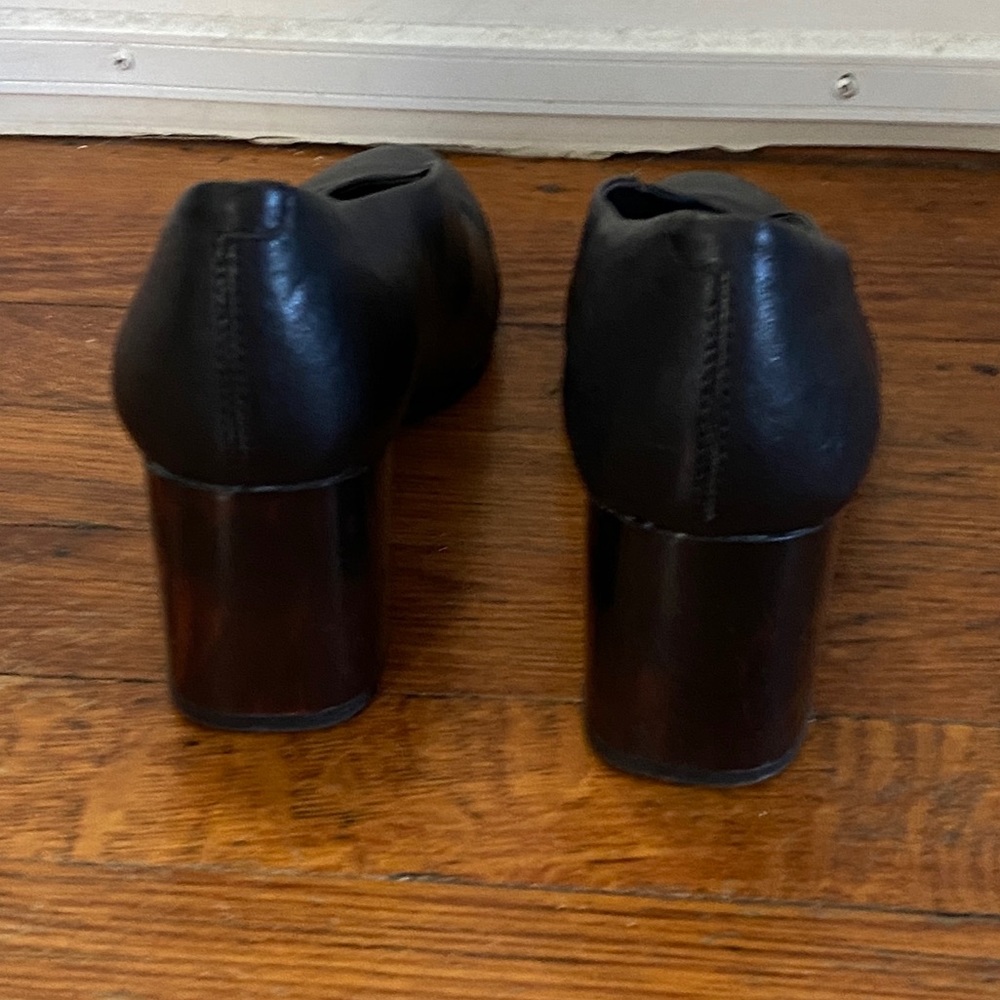 Vagabond Dark Leather Block Heels - Picture 4 of 7